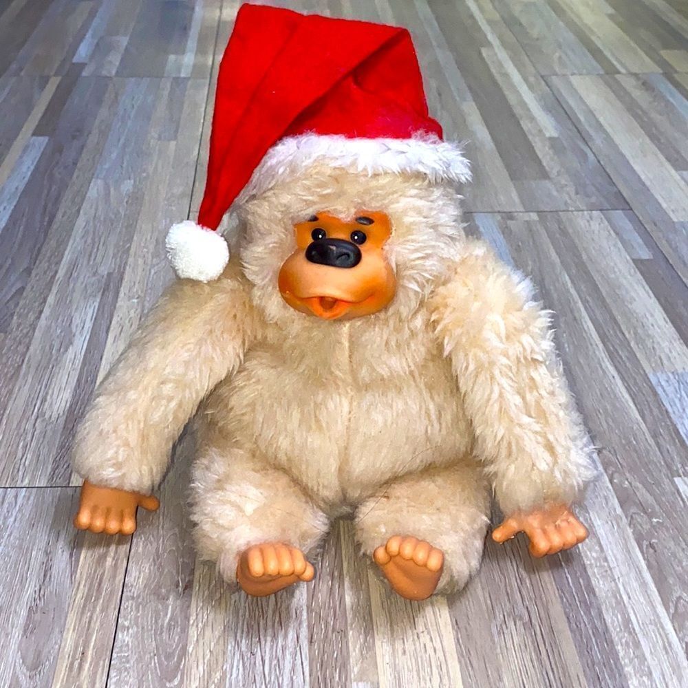 RUSS Berrie Baby Gonga Santa Plush Gorilla 8in Stuffed animal Christmas decor - Picture 4 of 10